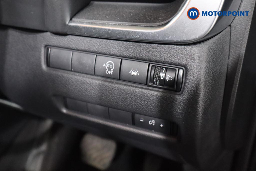 Used Nissan Qashqai for sale - 76628340: Photo 11