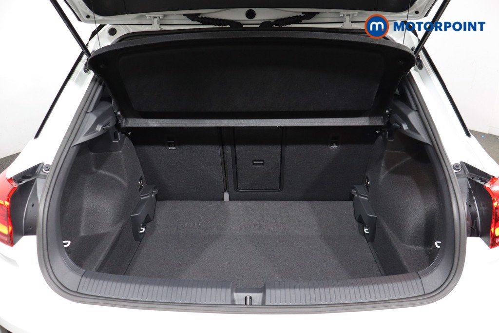 Used Volkswagen T-Roc 2025 for sale - 77407335: Photo 32