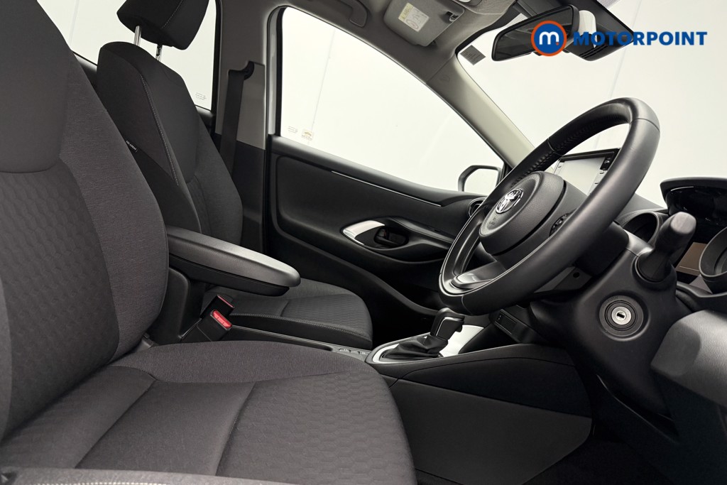 Used Toyota Yaris 2022 for sale - 76638320: Photo 15