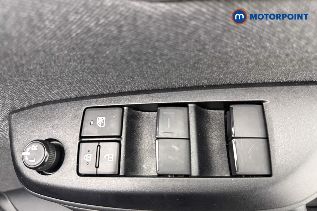 Used Toyota Yaris 2022 for sale - 76638320: Photo 25