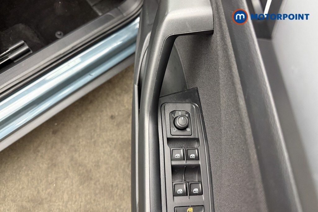 Used Volkswagen T-Roc for sale - 77590851: Photo 28