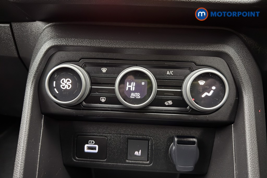 Used Dacia Jogger 2023 for sale - 76933946: Photo 24