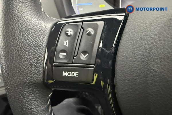 Used Toyota Yaris 2018 for sale - 75973155: Photo 28