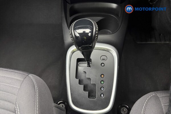 Used Toyota Yaris 2018 for sale - 75973155: Photo 35