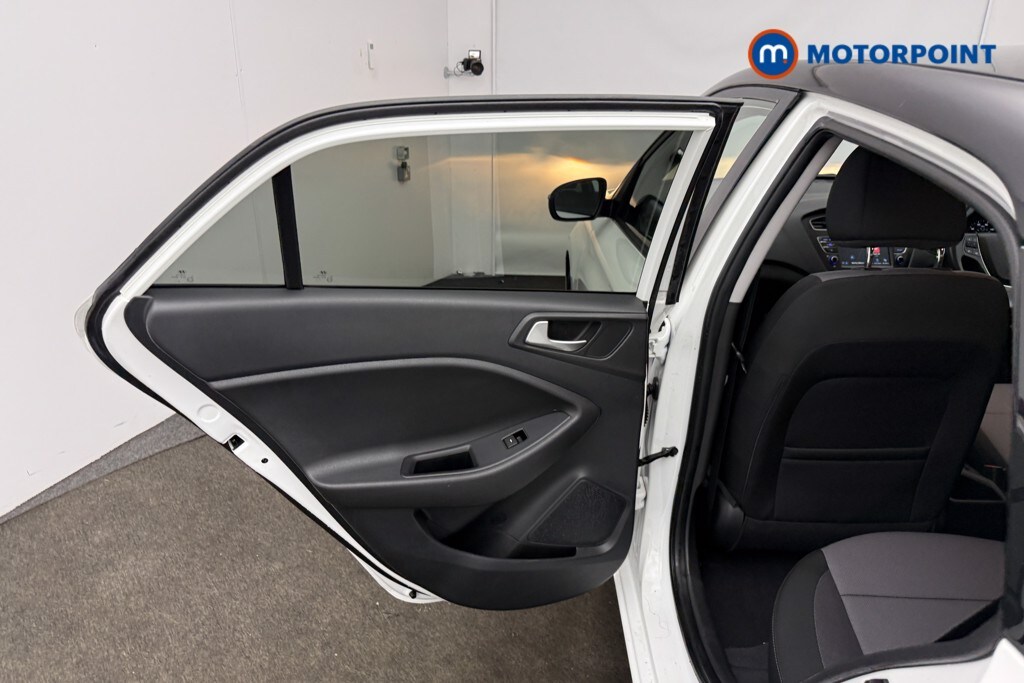 Used Hyundai i20 2020 for sale - 77819918: Photo 13