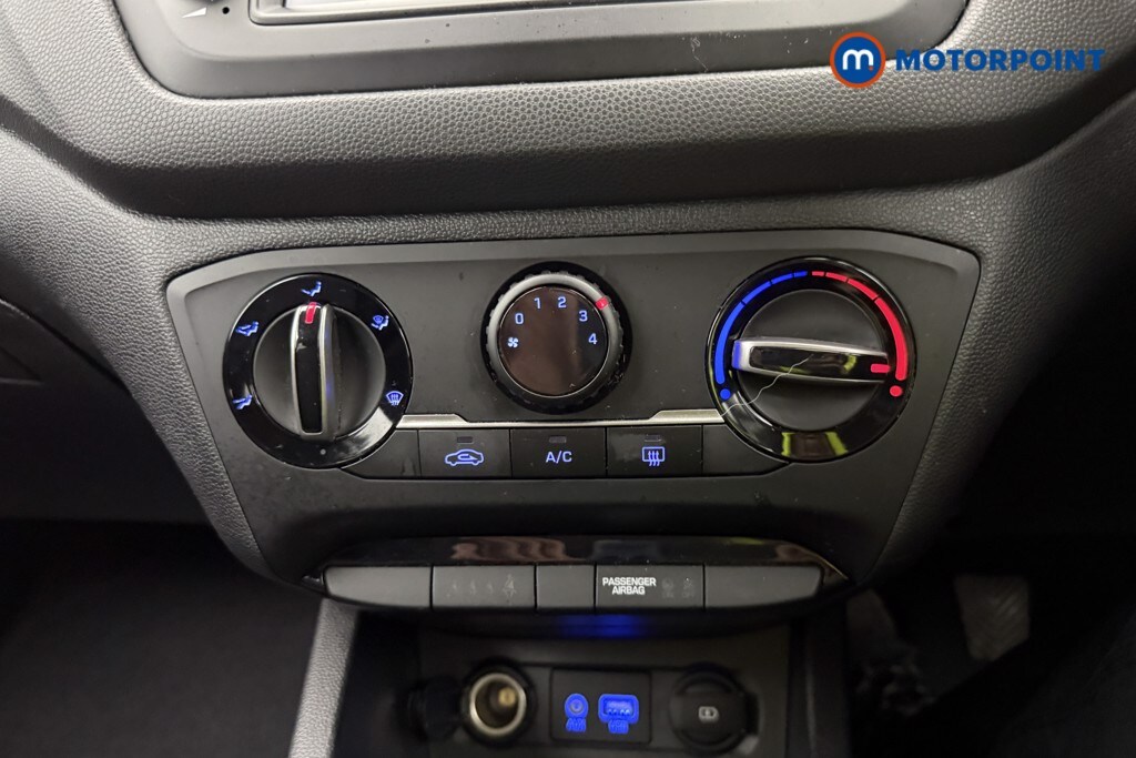 Used Hyundai i20 2020 for sale - 77819918: Photo 30