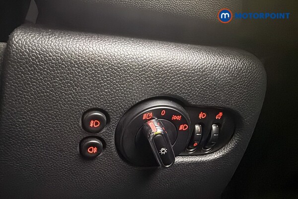 Used MINI Hatch 2019 for sale - 76255808: Photo 24