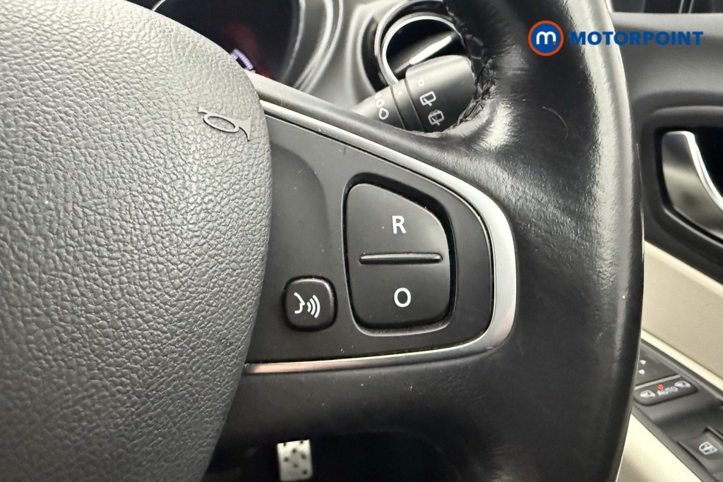 Used Renault Captur 2019 for sale - 76985107: Photo 38