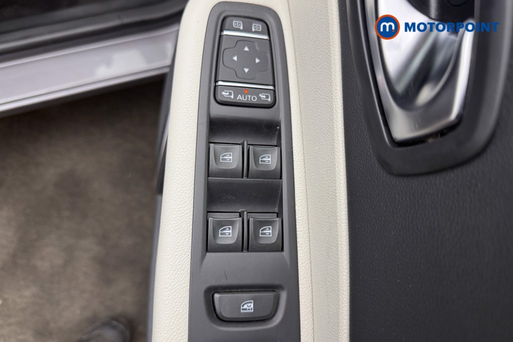 Used Renault Captur 2019 for sale - 76985107: Photo 42