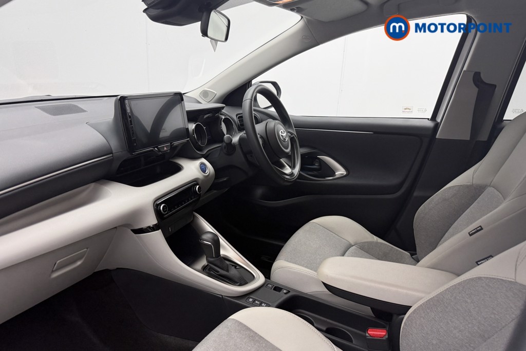 Used Toyota Yaris 2022 for sale - 76352794: Photo 11