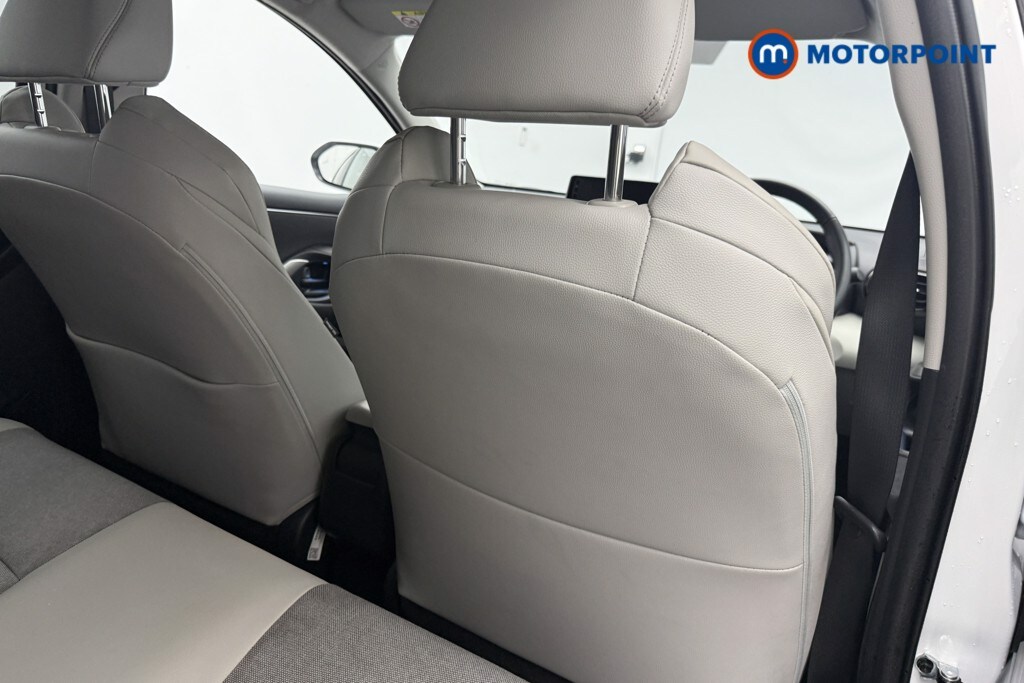 Used Toyota Yaris 2022 for sale - 76352794: Photo 17