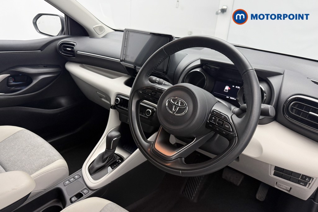 Used Toyota Yaris 2022 for sale - 76352794: Photo 21