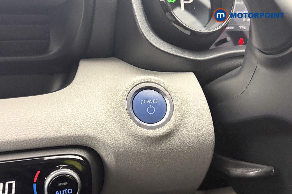 Used Toyota Yaris 2022 for sale - 76352794: Photo 28