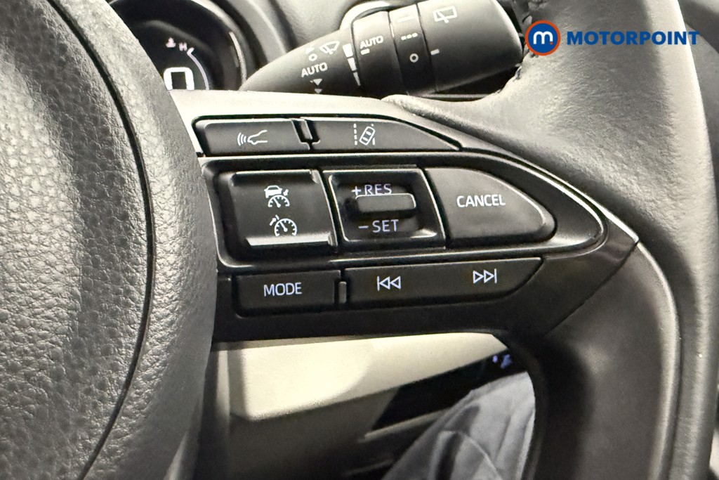 Used Toyota Yaris 2022 for sale - 76352794: Photo 30