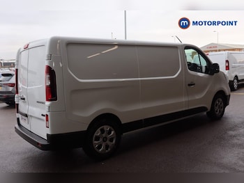 Renault Trafic feature image