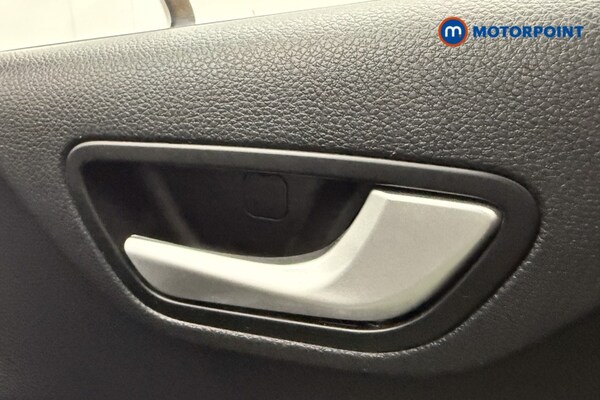 Used Kia Stonic 2024 for sale - 75752414: Photo 22