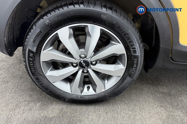 Used Kia Stonic 2024 for sale - 75752414: Photo 25