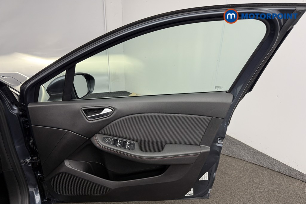 Used Renault Clio 2019 for sale - 76603656: Photo 14