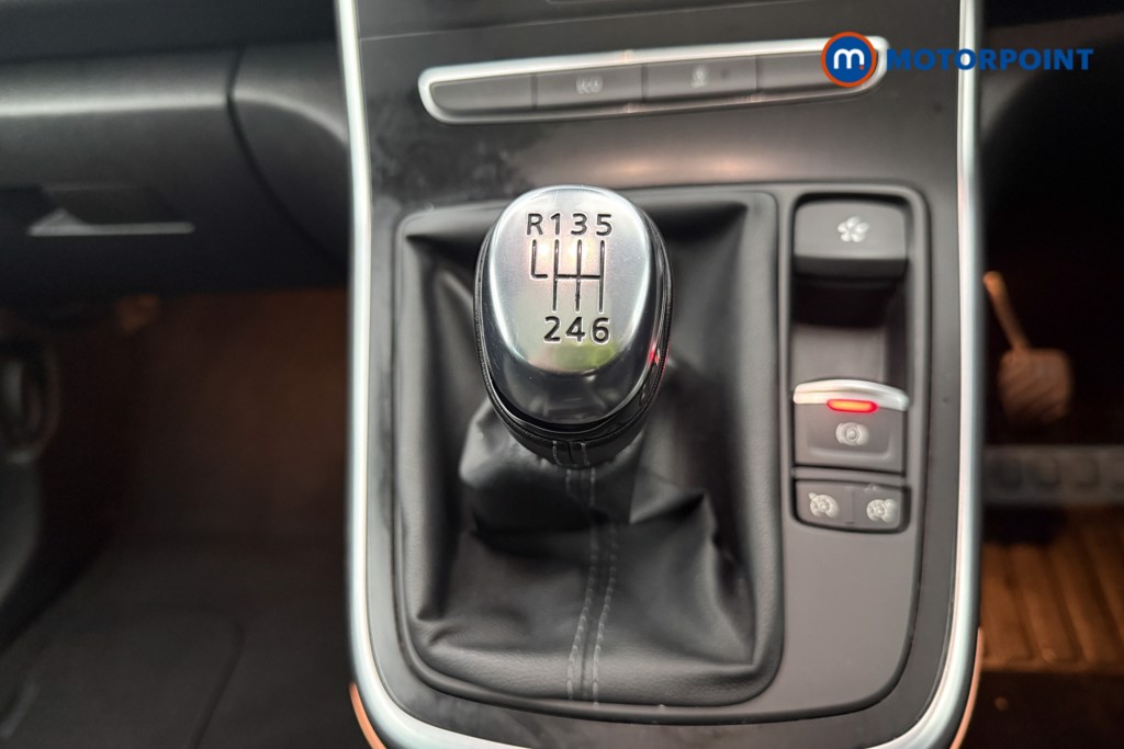 Used Renault Grand Scenic 2019 for sale - 76685189: Photo 15