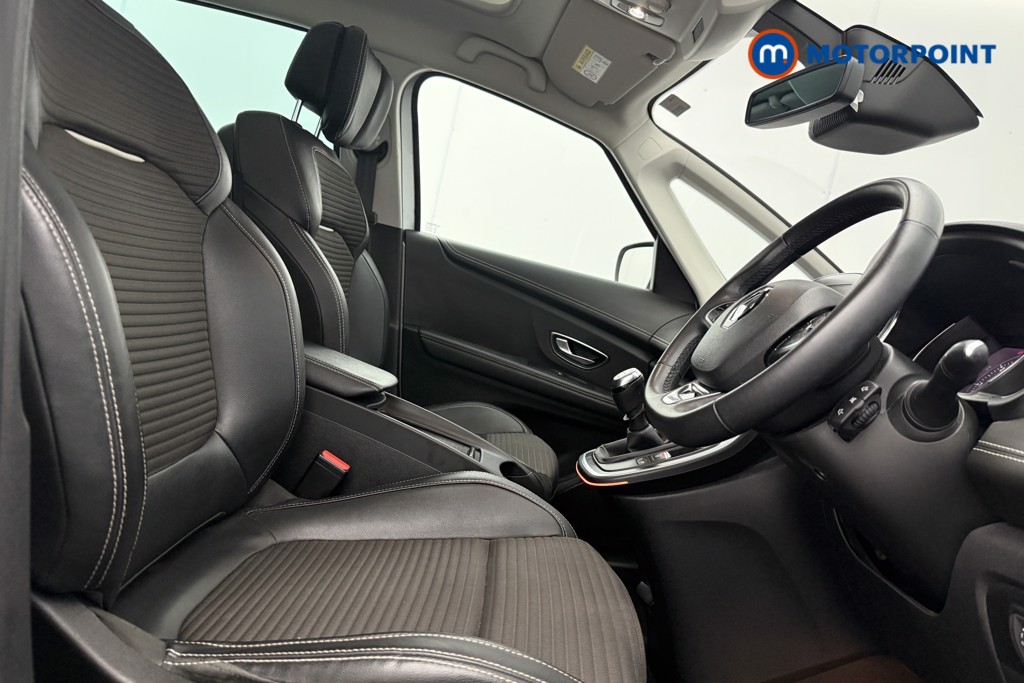 Used Renault Grand Scenic 2019 for sale - 76685189: Photo 16