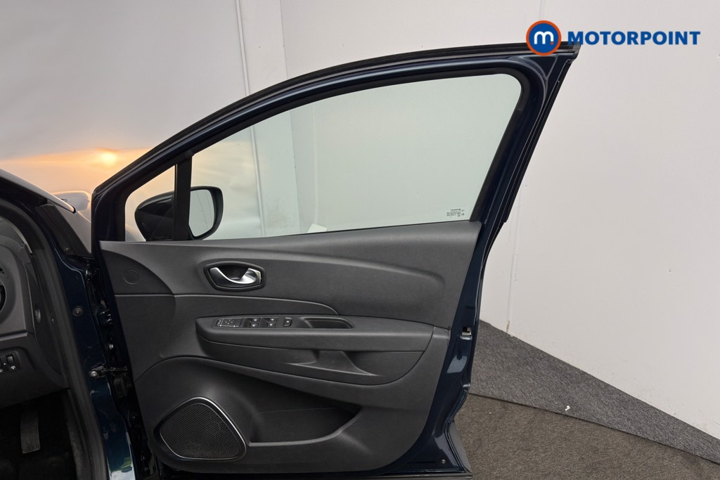 Used Renault Captur 2019 for sale - 77519854: Photo 24