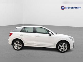 Audi - Q2