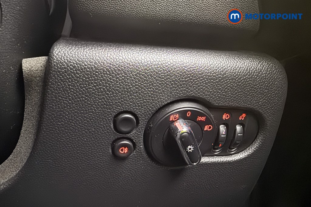 Used MINI Hatch 2021 for sale - 76405402: Photo 24