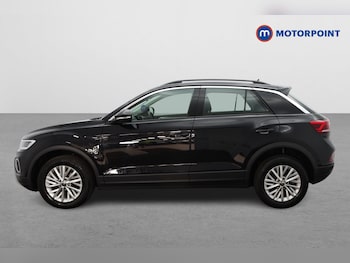 Used Volkswagen T-Roc 2024 for sale - 79353400: Photo