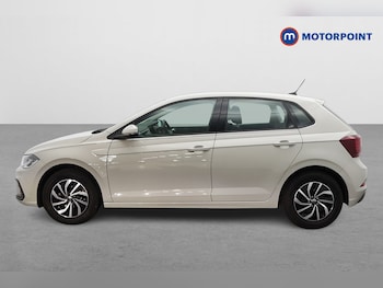 Used Volkswagen Polo 2024 for sale - 76421298: Photo