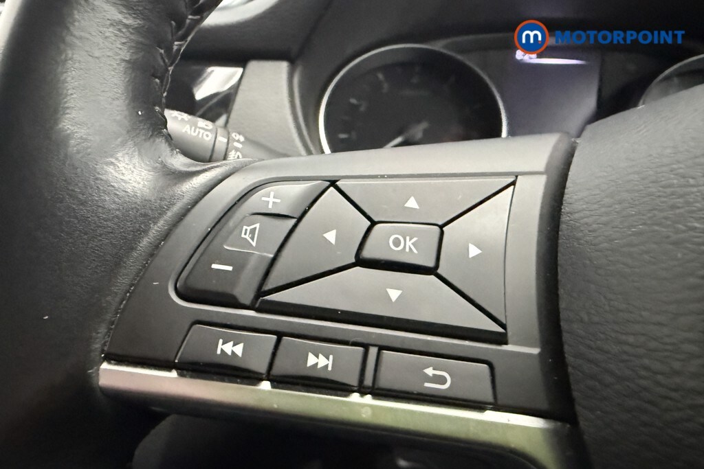 Used Nissan Qashqai 2017 for sale - 77901976: Photo 20