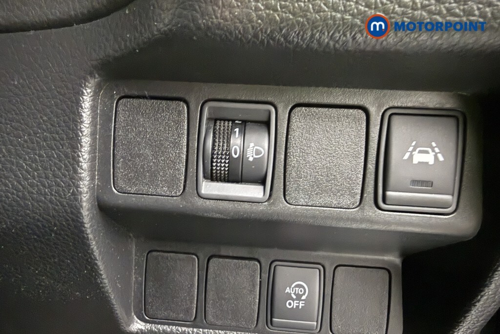 Used Nissan Qashqai 2017 for sale - 77901976: Photo 23