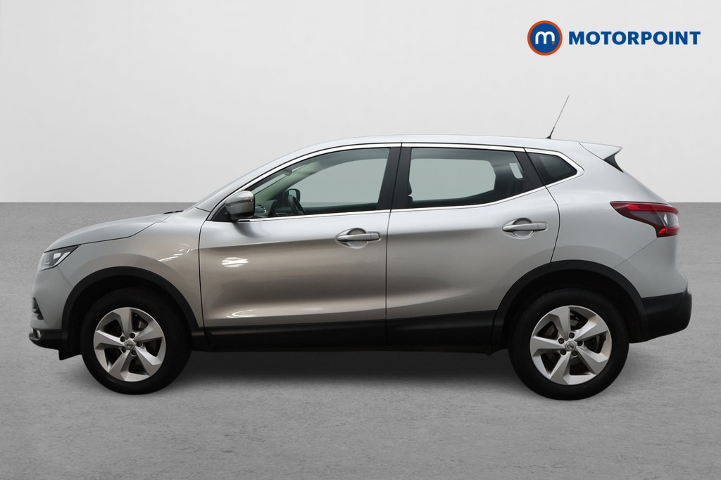 Used Nissan Qashqai 2017 for sale - 77901976: Photo 4