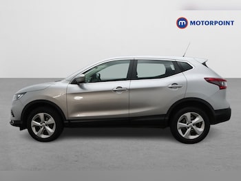Used Nissan Qashqai 2017 for sale - 77901976: Photo
