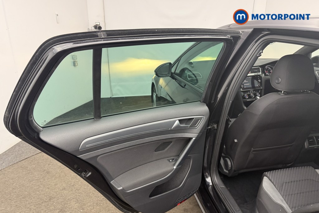 Used Volkswagen Golf 2019 for sale - 77878430: Photo 14