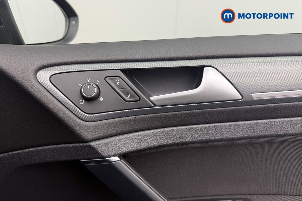 Used Volkswagen Golf 2019 for sale - 77878430: Photo 36