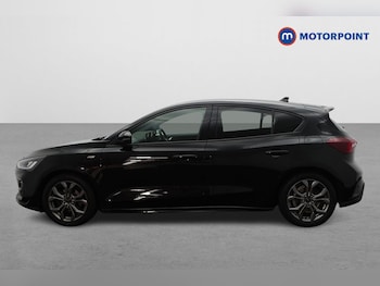 Used Ford Focus 2022 for sale - 79437042: Photo