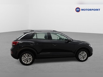 Used Volkswagen T-Roc 2024 for sale - 78883094: Photo