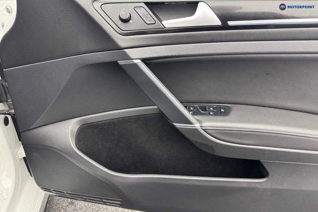 Used Volkswagen Golf 2020 for sale - 76835927: Photo 23