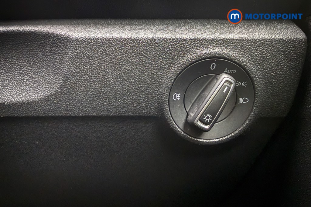 Used Volkswagen T-Roc 2019 for sale - 77275056: Photo 24