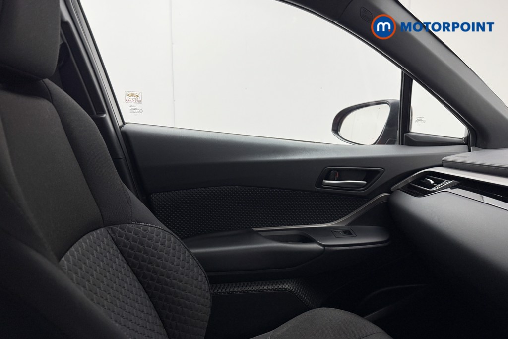 Used Toyota C-HR for sale - 77845759: Photo 22