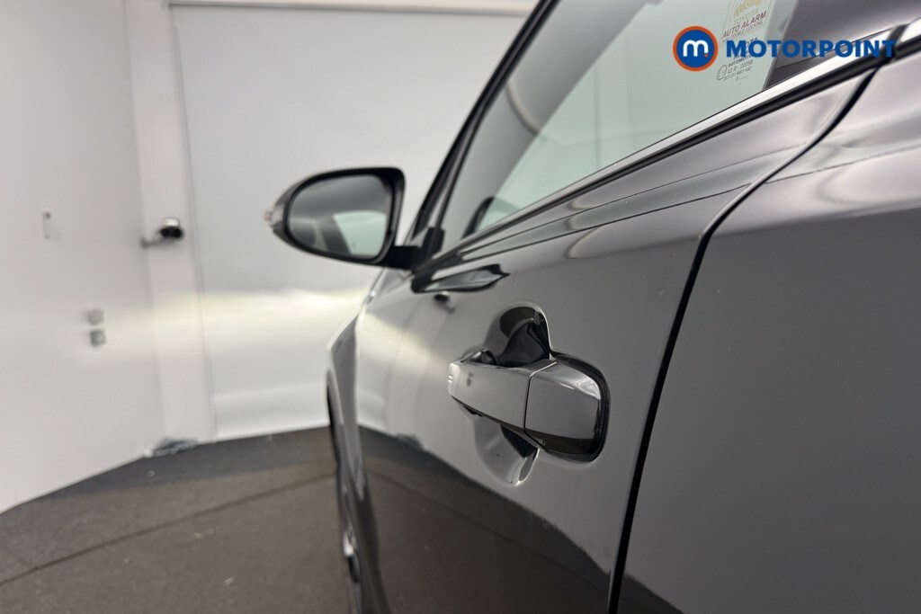 Used Toyota C-HR 2021 for sale - 76105039: Photo 44