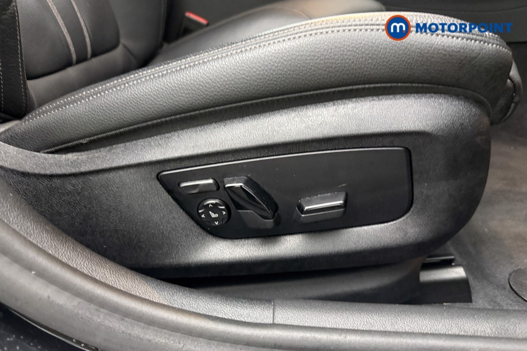 Used BMW 5 Series 2023 for sale - 77743832: Photo 28