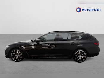 Used BMW 5 Series 2023 for sale - 77743832: Photo