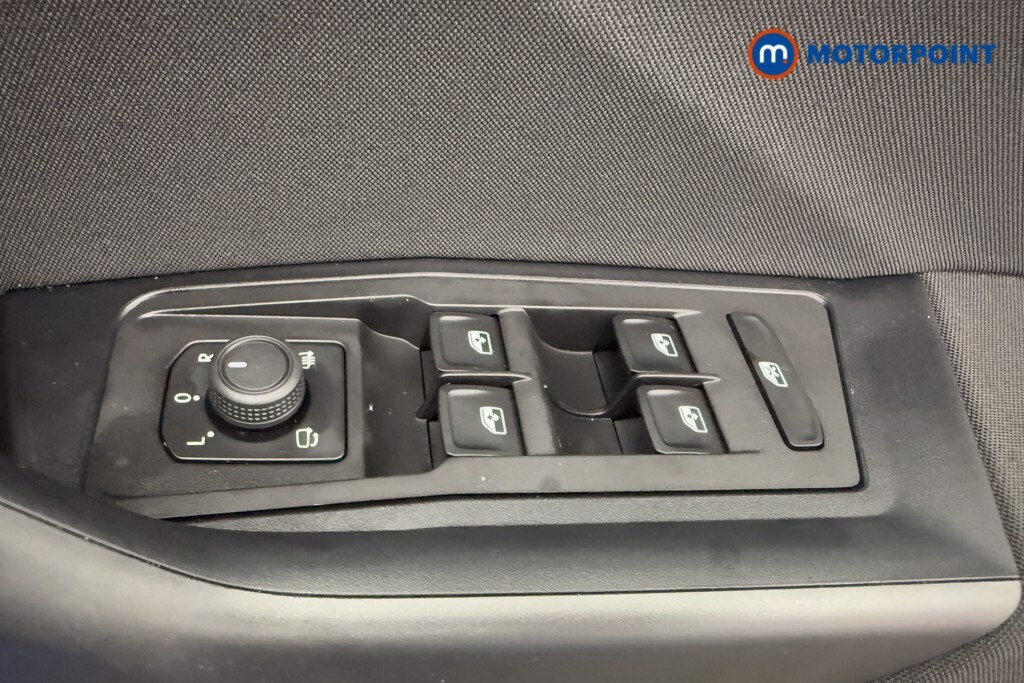 Used Volkswagen T-Roc 2024 for sale - 76155820: Photo 25