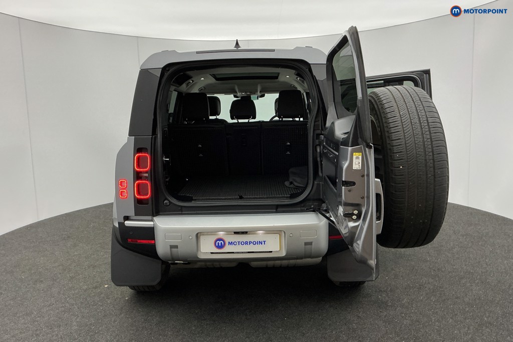 Used Land Rover Defender 2021 for sale - 77747194: Photo 11