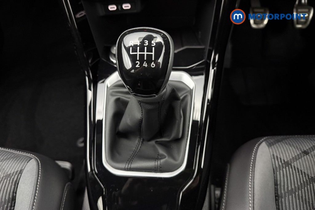 Used Volkswagen T-Roc 2024 for sale - 76412919: Photo 15