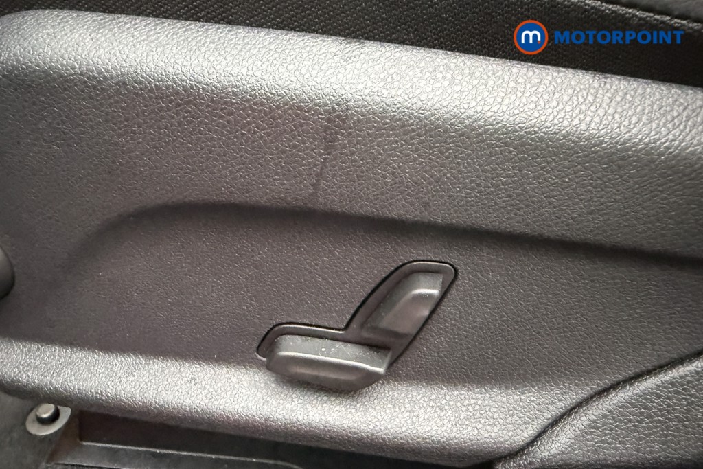 Used Mercedes-Benz GLC 2022 for sale - 77138618: Photo 27