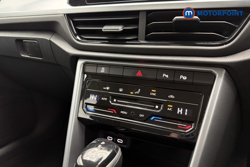 Used Volkswagen T-Roc 2023 for sale - 77607681: Photo 24