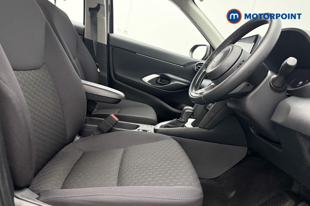 Used Toyota Yaris Cross 2024 for sale - 76373415: Photo 15