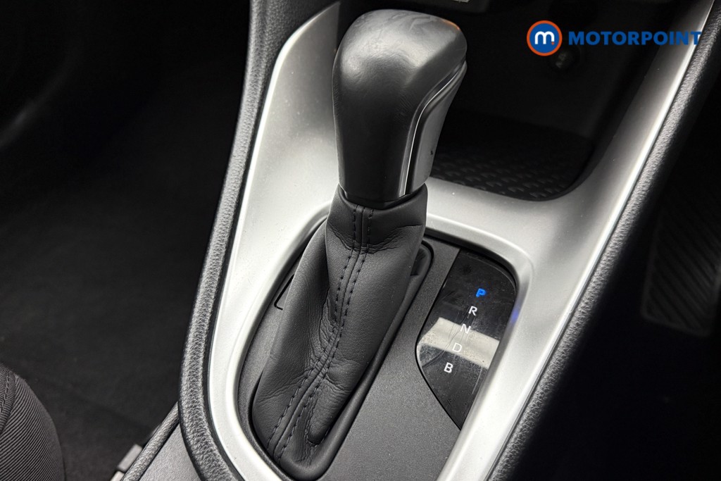 Used Toyota Yaris 2024 for sale - 77297688: Photo 23